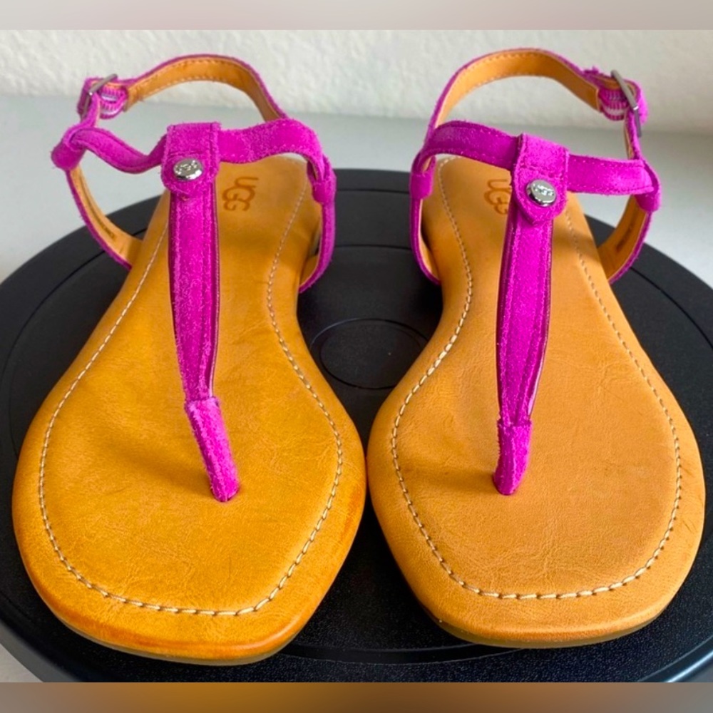New Ugg Suede Sandals Women’s 6
